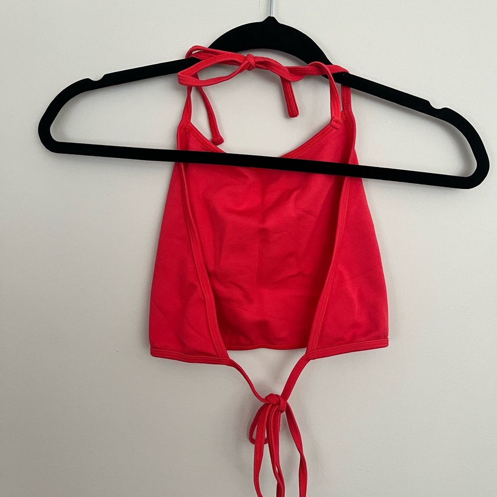 Tie back top
